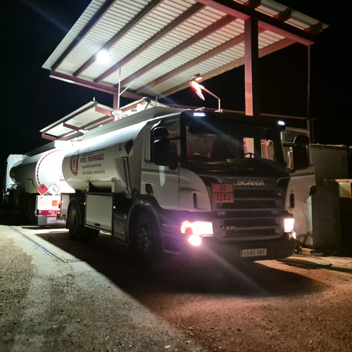 camiones carburante hermanos rodriguez